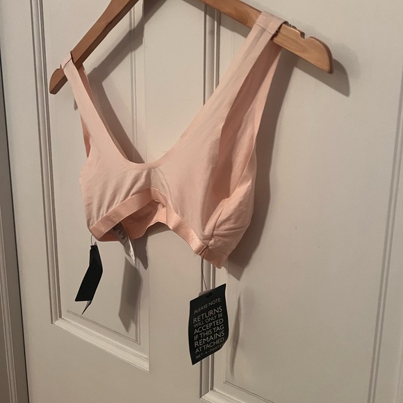 Women's Pink Intimate Bra - Picture 6 of 7